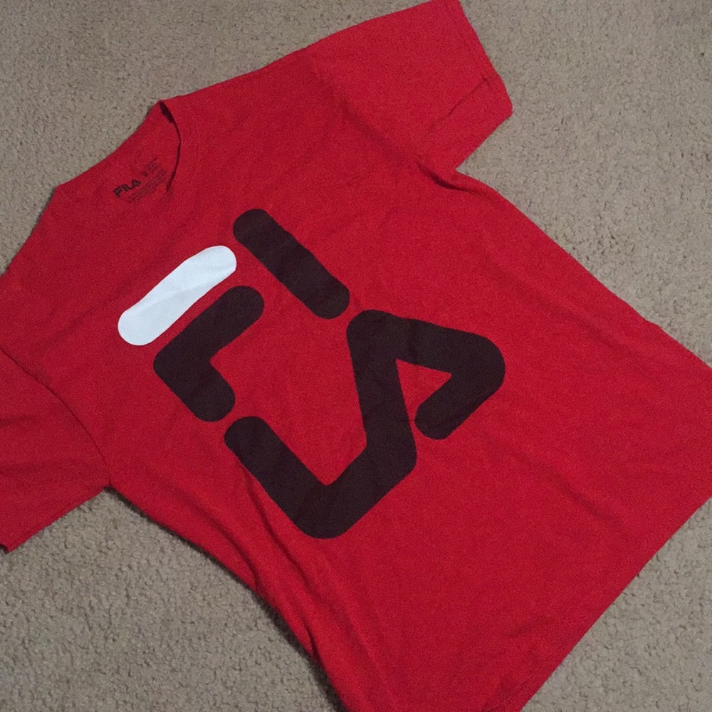 Red fila t-shirt